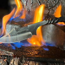 Hand Forged High Carbon Steel Spike Knife Fish Shape Saw Teeth